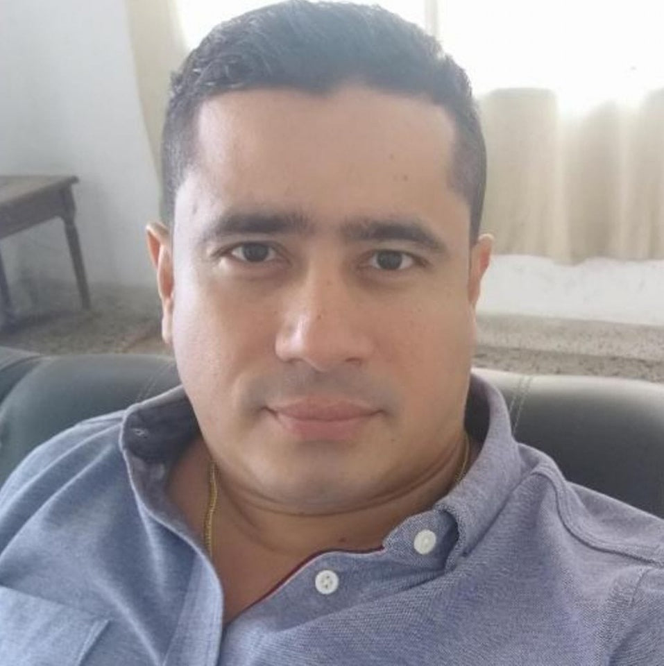 <strong>Carlos Montoya</strong>
