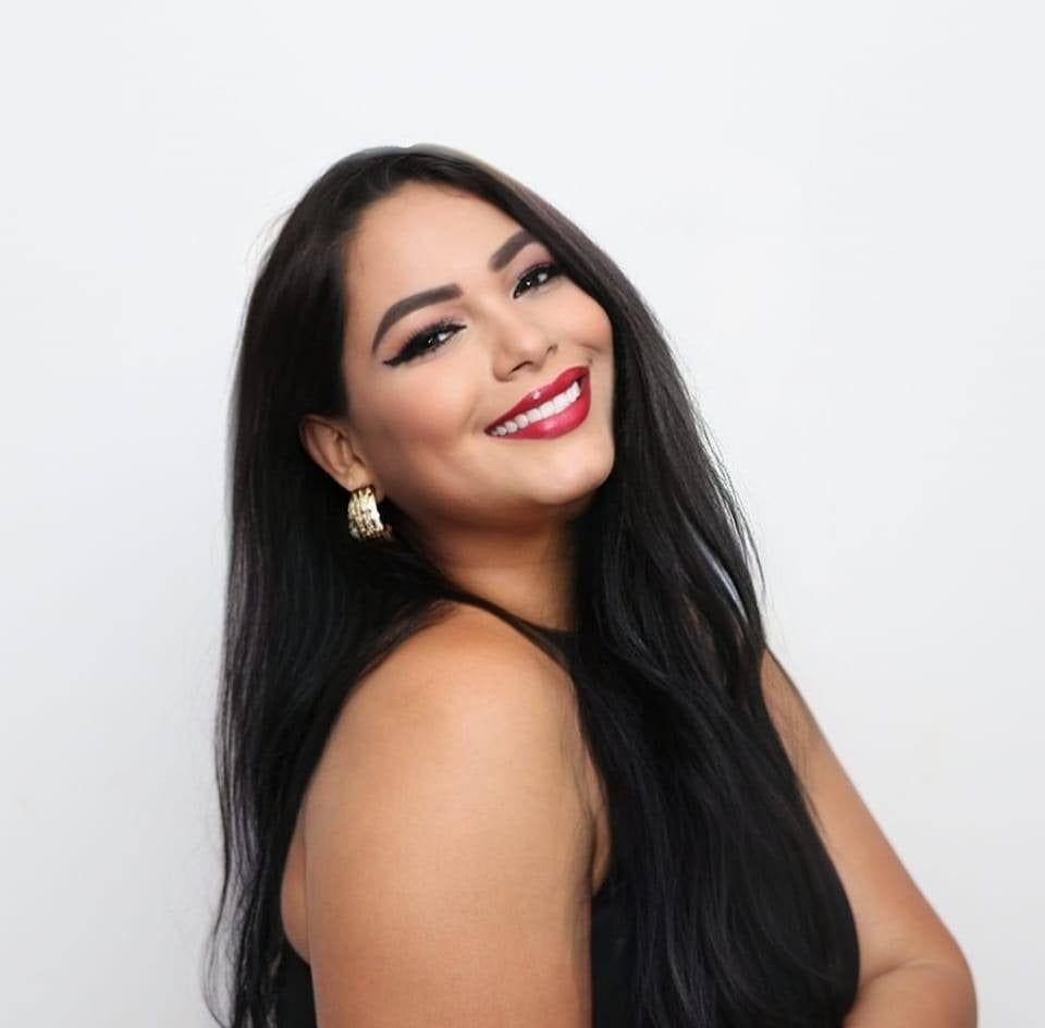 <strong>Celeste Cruz</strong>